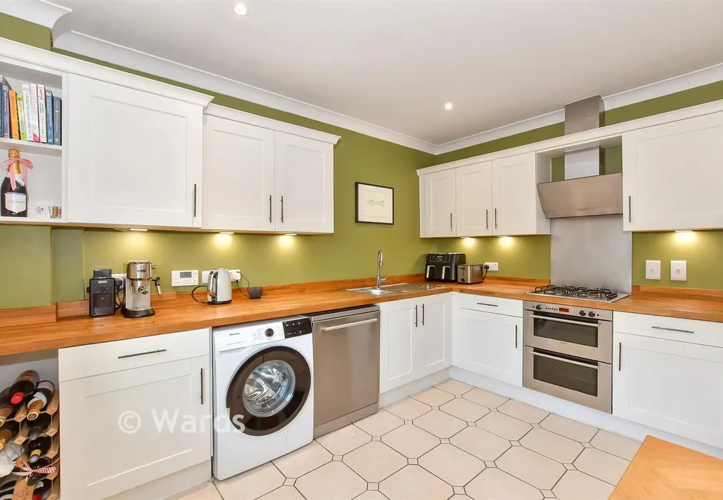 Kitchen/Diner - The Lakes, Larkfield, Kent - Wards of Kent