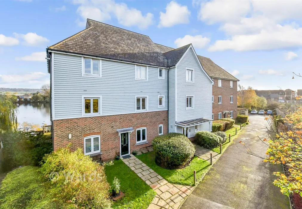 External (Web) - The Lakes, Larkfield, Kent - Wards of Kent