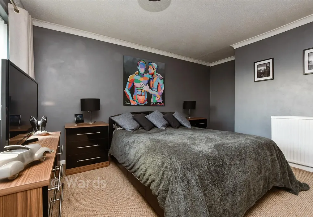 Bedroom 1 - Cornwall Road, Greenhill, Herne Bay, Kent - Wards of Kent