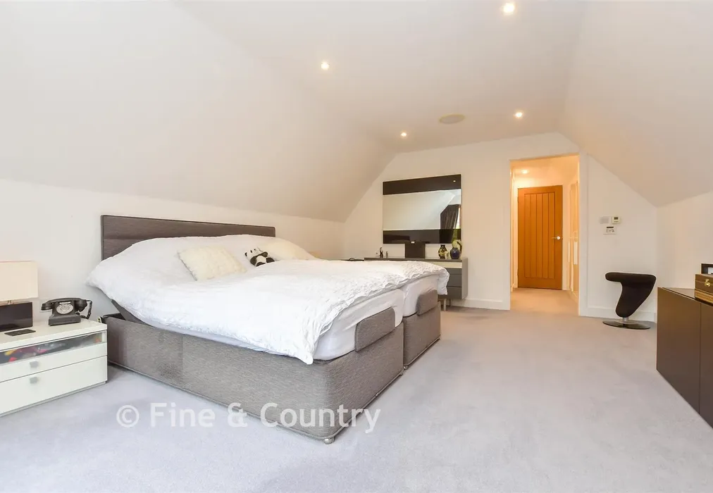 Principal Bedroom - Chapel Lane, Blean, Canterbury, Kent - Wards of Kent