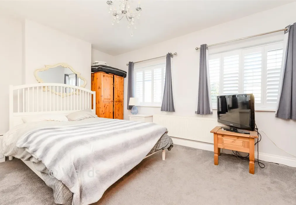 Bedroom 1 - Main Road, Longfield, Kent - Wards of Kent