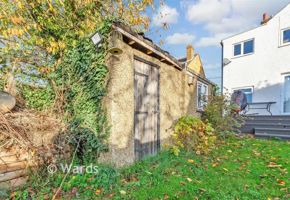 Workshop/Outbuildings - Main Road, Longfield, Kent - Wards of Kent