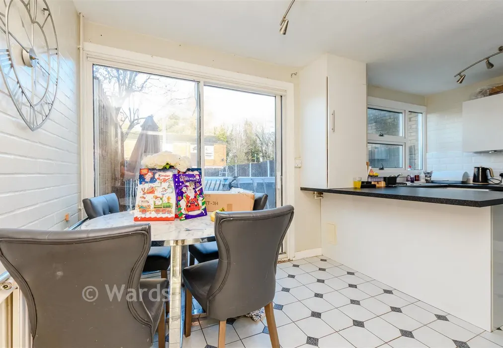 Kitchen - Millfield, New Ash Green, Longfield, Kent - Wards of Kent