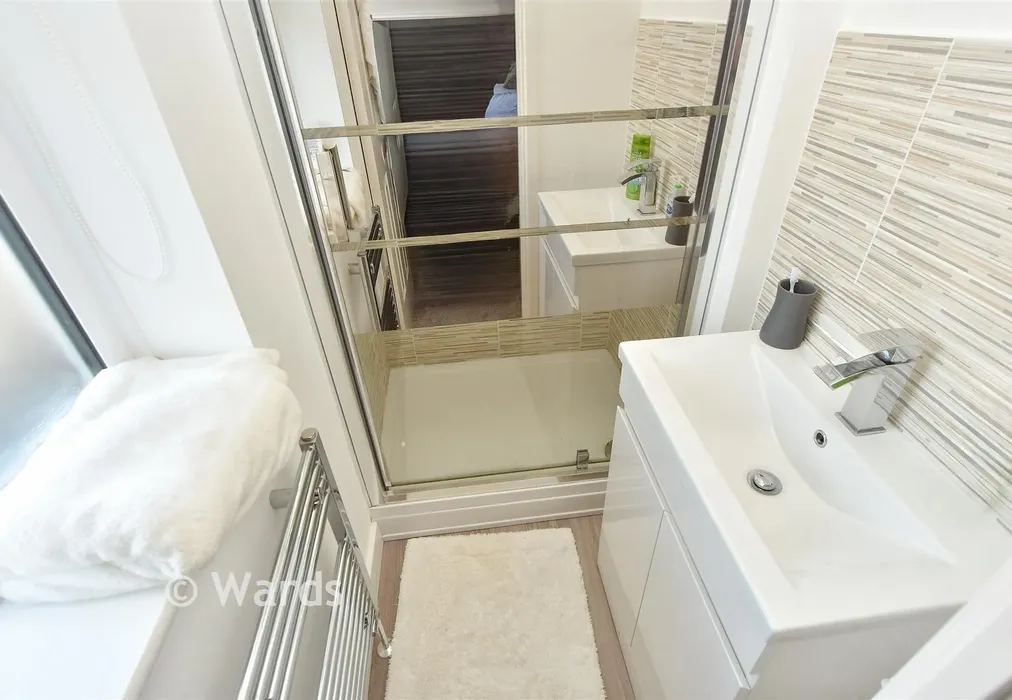 En-Suite Shower Room - Academy Drive, Upper Gillingham, Darland, Kent - Wards of Kent