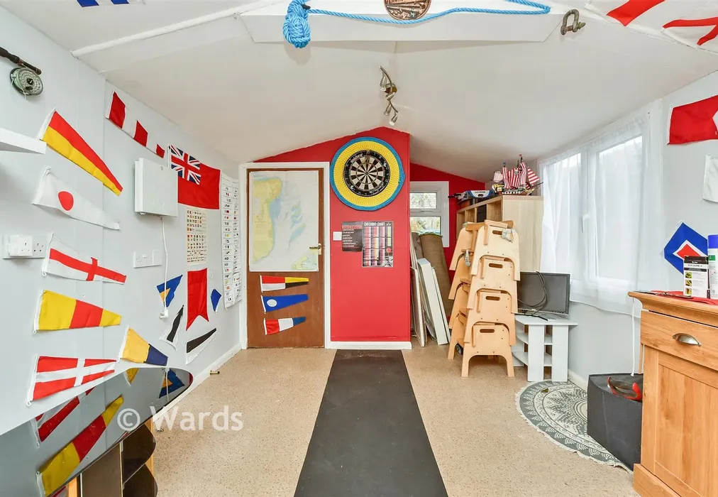 Workshop/Outbuildings - Southwood Road, Ramsgate, Kent - Wards of Kent