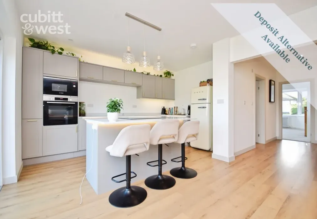 Kitchen - Broomfield Avenue, Telscombe Cliffs, BN10 - Wards of Kent