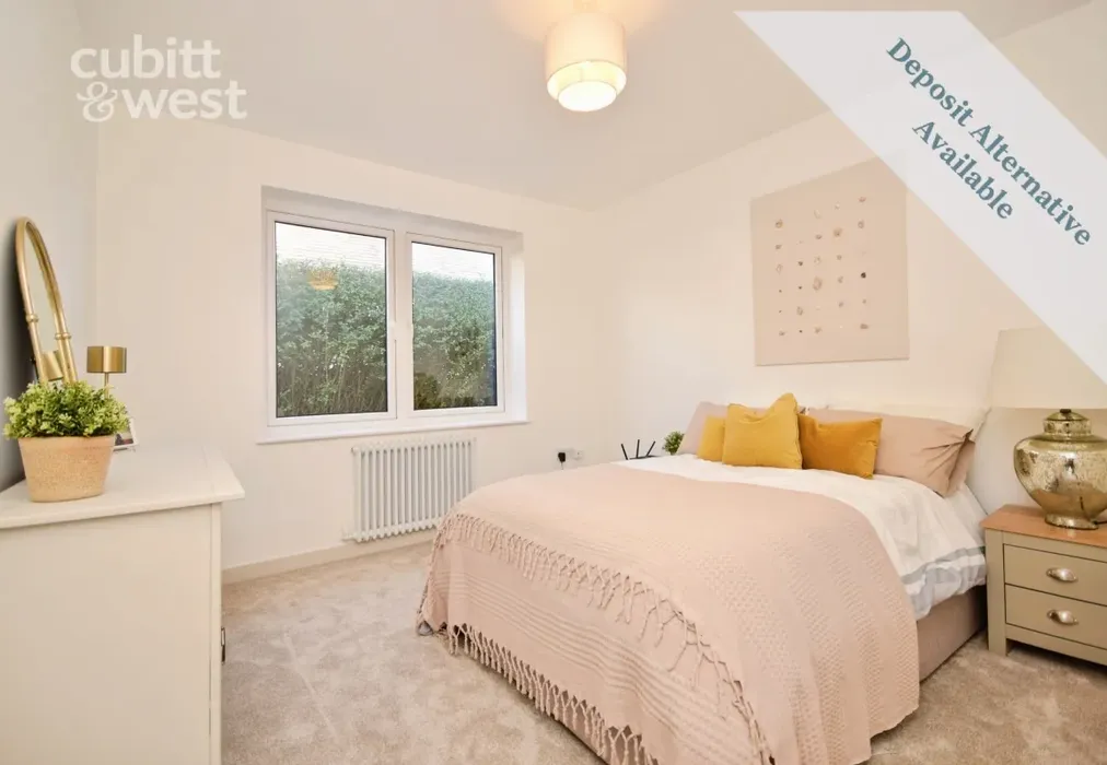 Bedroom - Broomfield Avenue, Telscombe Cliffs, BN10 - Wards of Kent