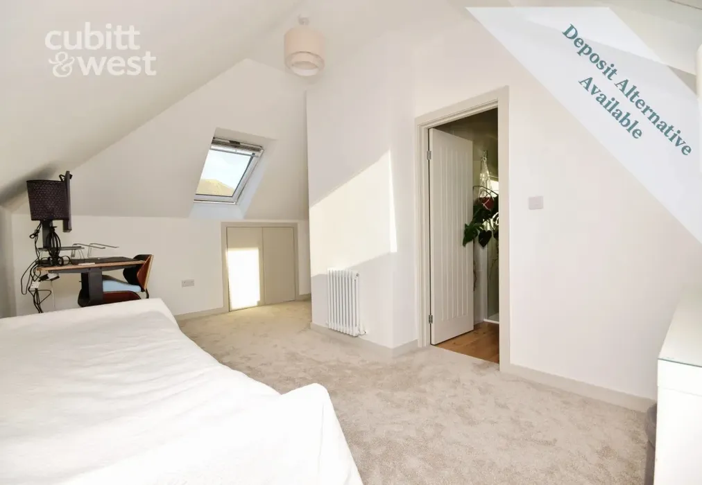 Bedroom - Broomfield Avenue, Telscombe Cliffs, BN10 - Wards of Kent