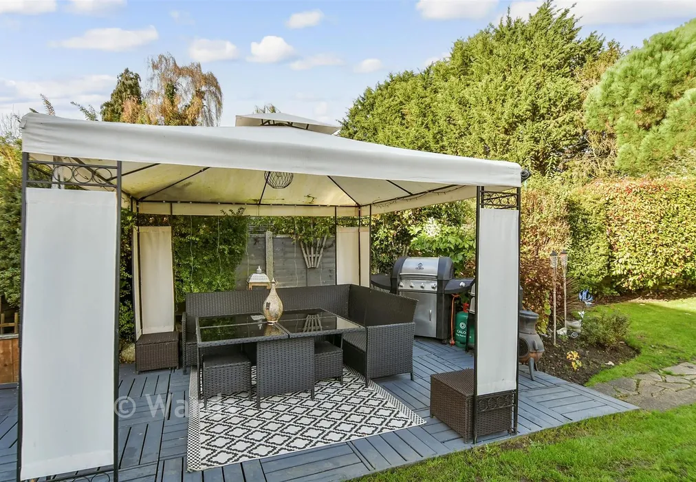 External Lifestyle Photograph - Irvine Road, Higham, Rochester, Kent - Wards of Kent