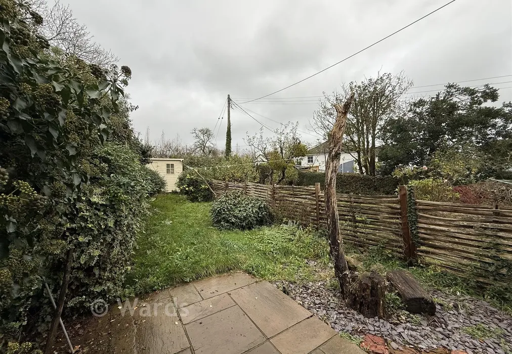 Garden - Ruckinge Road, Bilsington, Ashford, Kent - Wards of Kent