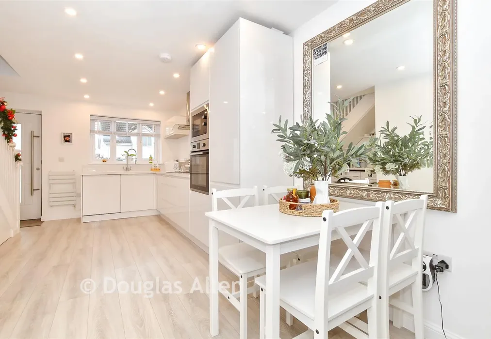 Kitchen/ Diner - Church End Lane, Runwell, Wickford, Essex - Wards of Kent