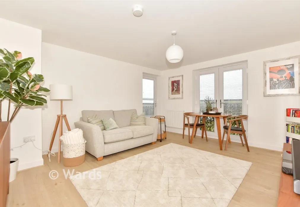 Lounge - Dearman Crescent, Hythe, Kent - Wards of Kent