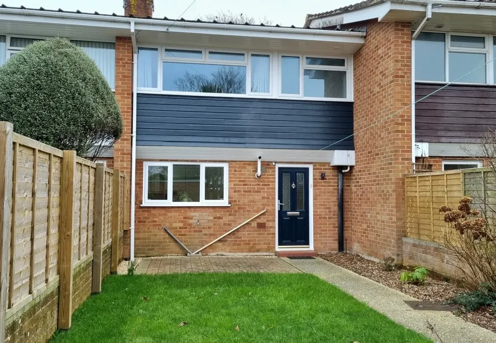 20240117_103224 - St. Georges Drive Chichester PO19 - Wards of Kent