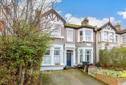 Kensington Gardens, Ilford, Essex - Wards of Kent