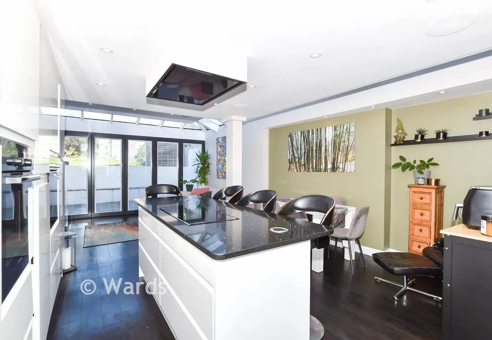 Kitchen/Diner/Family Area - Tonbridge Road, Maidstone, Kent - Wards of Kent