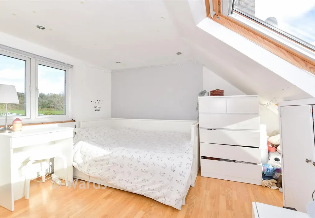 Bedroom 4 - Tonbridge Road, Maidstone, Kent - Wards of Kent
