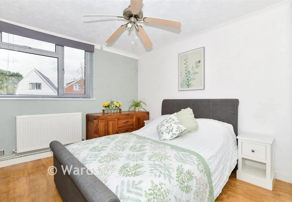 Bedroom 2 - Longfield Place, Maidstone, Kent - Wards of Kent