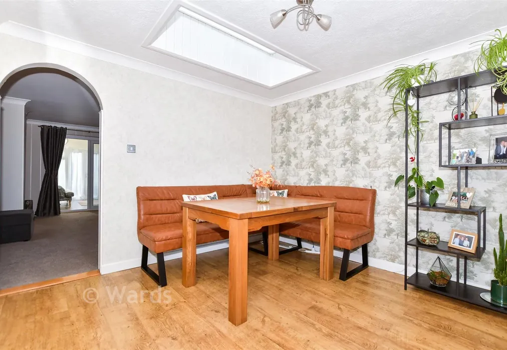 Dining Area - Longfield Place, Maidstone, Kent - Wards of Kent