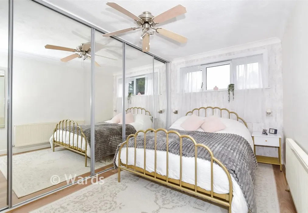 Bedroom 1 - Longfield Place, Maidstone, Kent - Wards of Kent