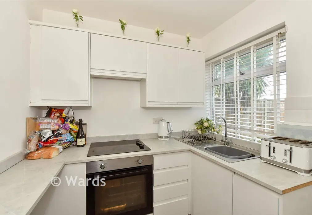 Kitchen - Howfield Lane, Chartham Hatch, Canterbury, Kent - Wards of Kent