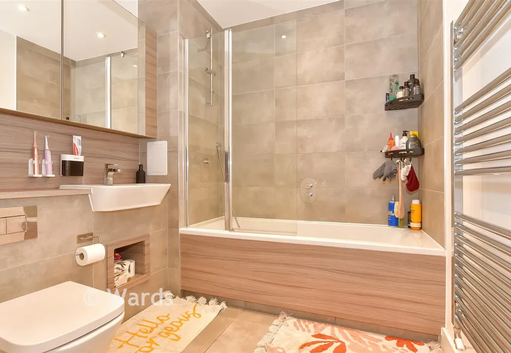 Bathroom - Corys Road, Rochester, Kent - Wards of Kent