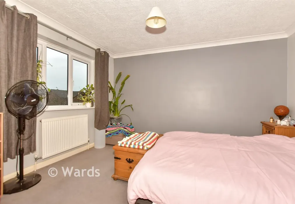 Bedroom 1 - Gloucester Mews, New Romney, Kent - Wards of Kent