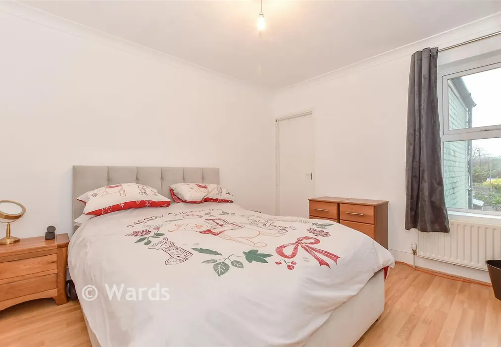 Bedroom 1 - Malling Road, Snodland, Kent - Wards of Kent