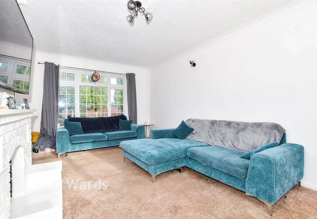 Lounge - Queen Elizabeth Square, Maidstone, Kent - Wards of Kent