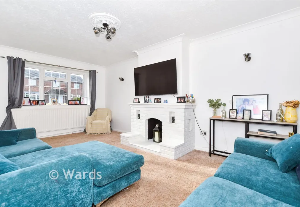 Lounge - Queen Elizabeth Square, Maidstone, Kent - Wards of Kent