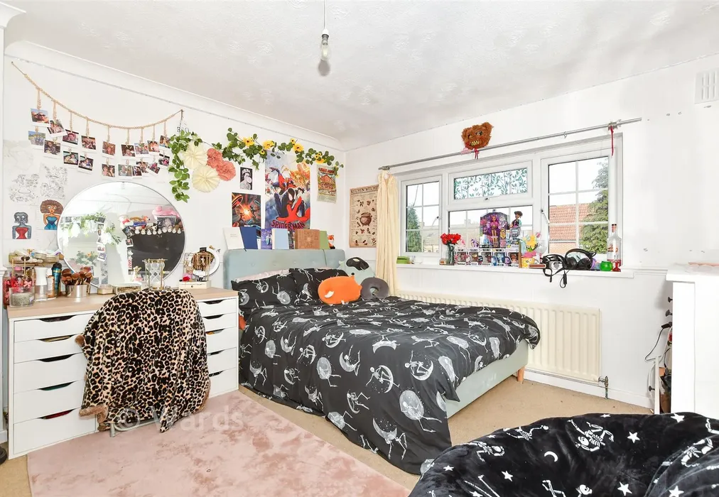 Bedroom 2 - Queen Elizabeth Square, Maidstone, Kent - Wards of Kent