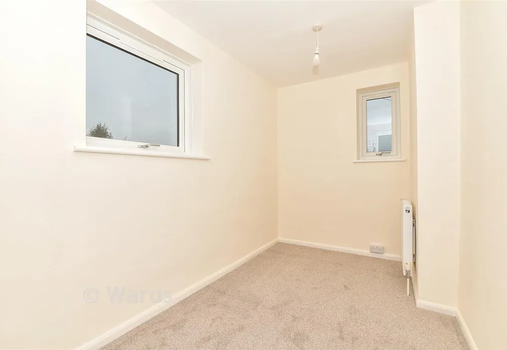 Bedroom 3 - Willow Crescent, Staplehurst, Tonbridge, Kent - Wards of Kent