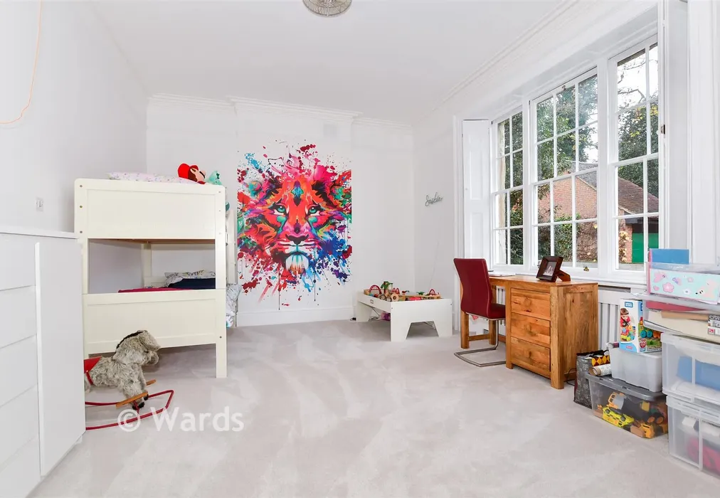 Bedroom 2 - Old Parsonage Court, West Malling, Kent - Wards of Kent