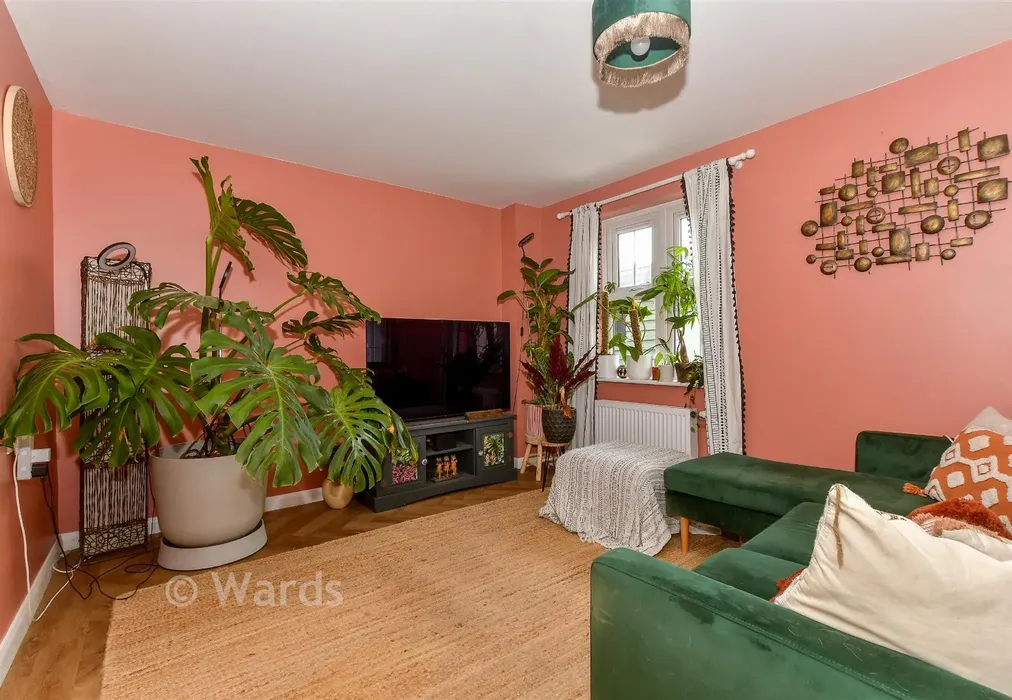 Lounge - Crouch Road, Staplehurst, Kent - Wards of Kent