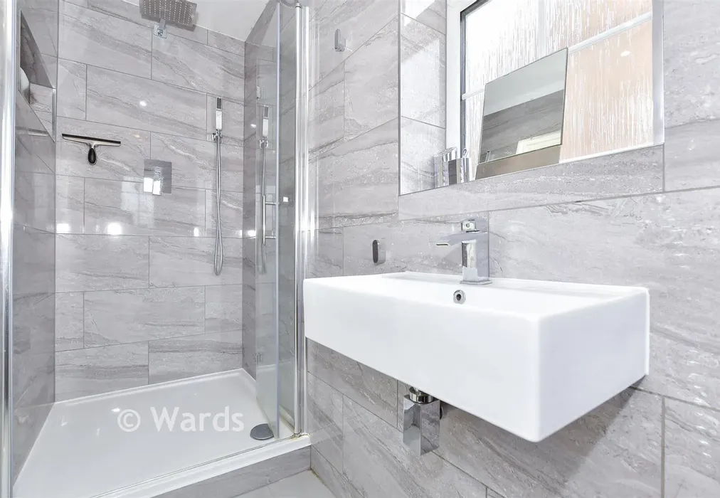 En-Suite Shower Room - Old Orchard Lane, Leybourne, Kent - Wards of Kent