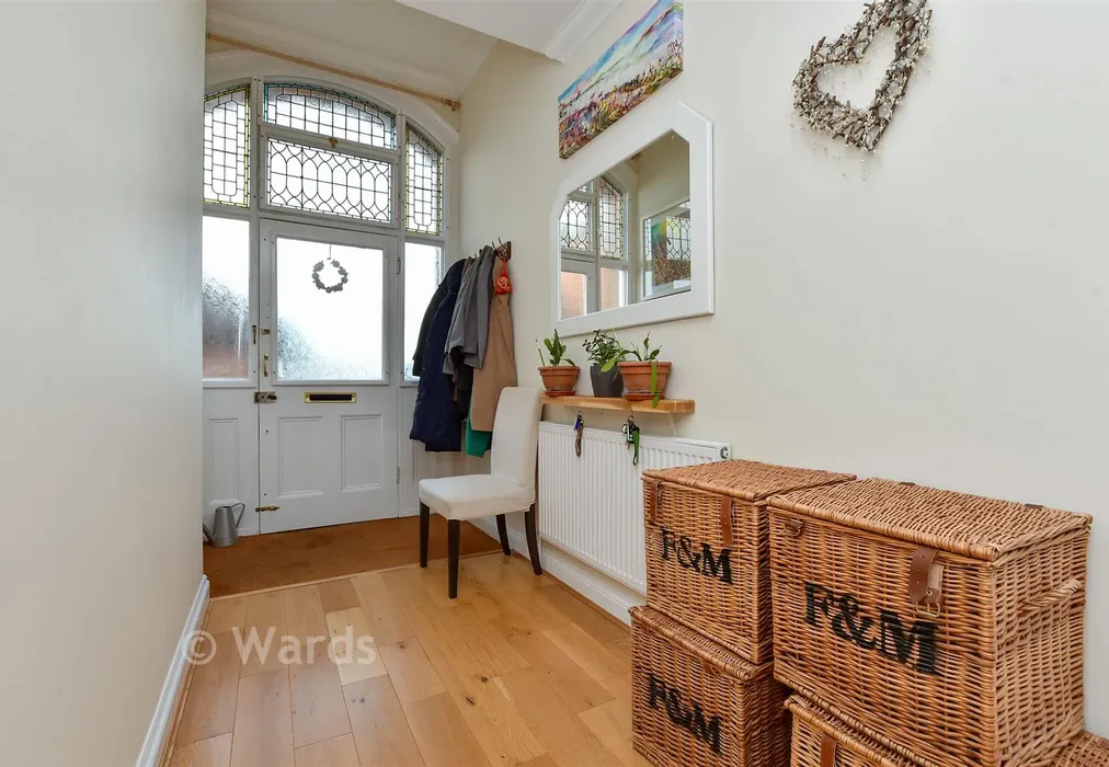 Hallway - Station Road, Herne Bay, Kent - Wards of Kent