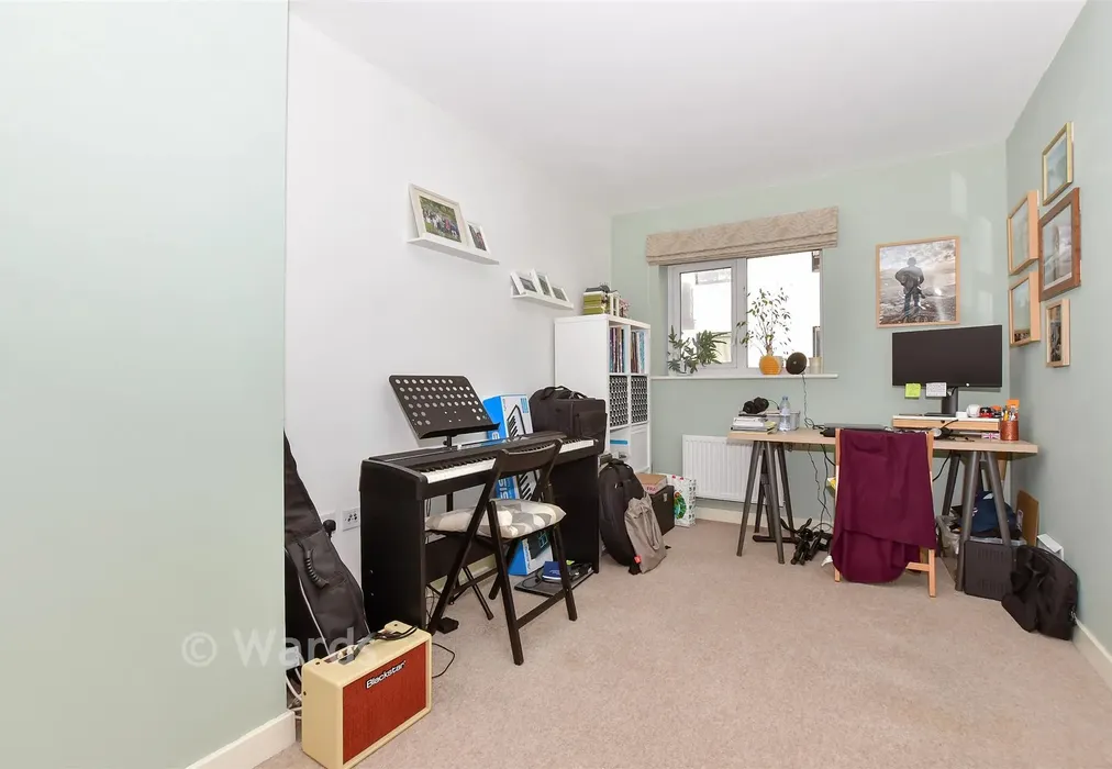 Bedroom 2 - Tonbridge Road, Maidstone, Kent - Wards of Kent