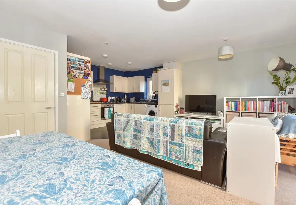 Kitchen/Lounge/ Diner - Tonbridge Road, Maidstone, Kent - Wards of Kent