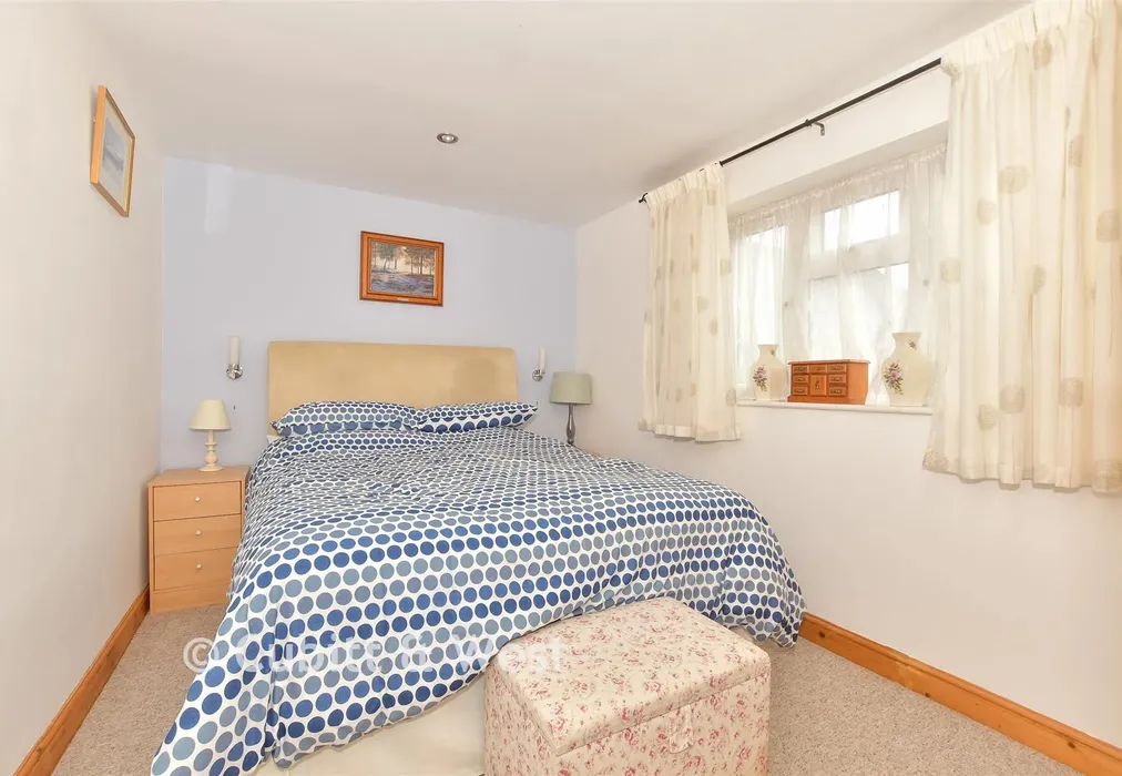 Bedroom 2 - Church Street, Rudgwick, West Sussex - Wards of Kent