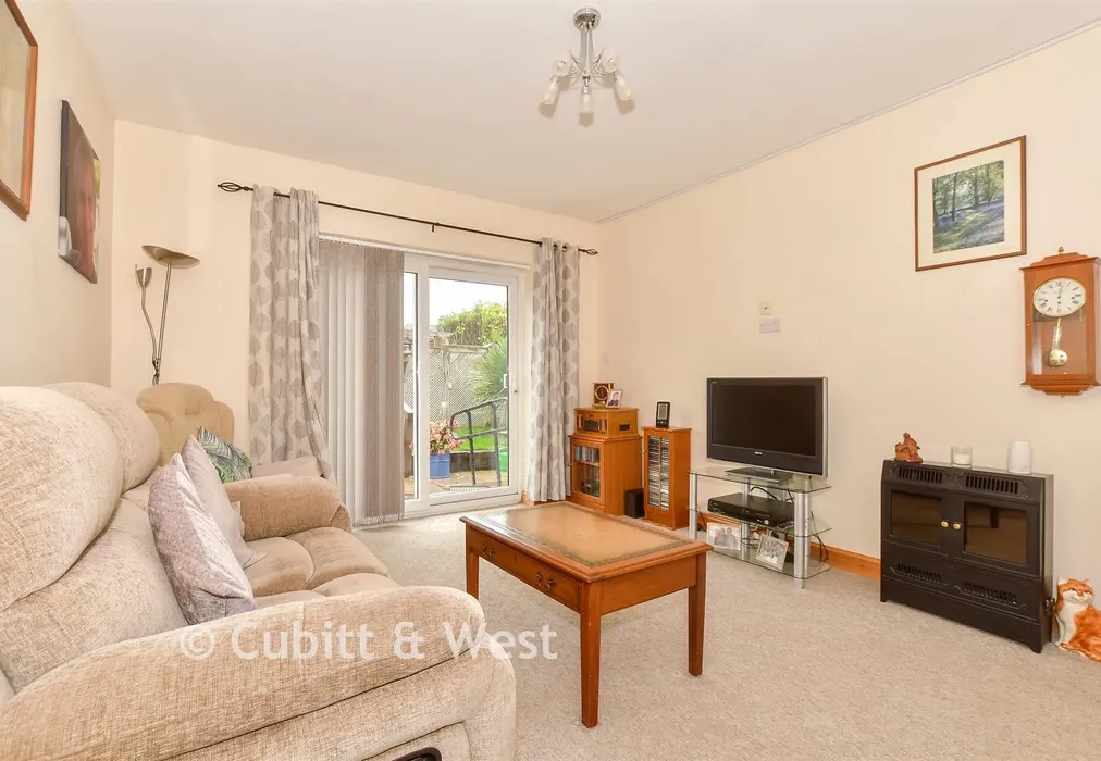 Lounge - Church Street, Rudgwick, West Sussex - Wards of Kent