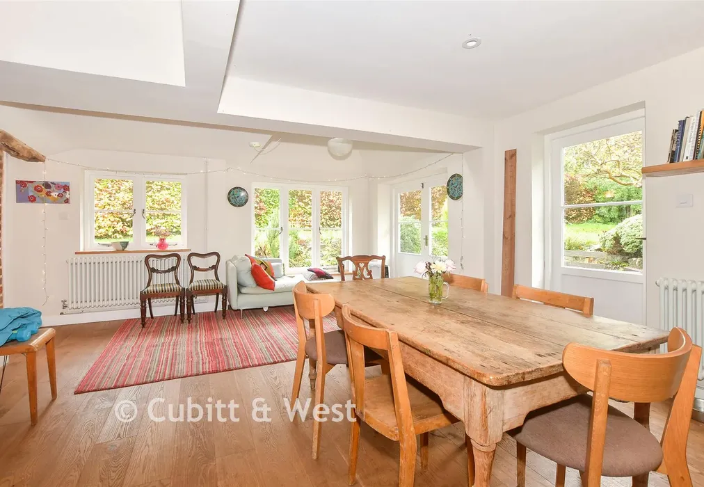 Dining Area - The Street, Kingston, Lewes, East Sussex - Wards of Kent