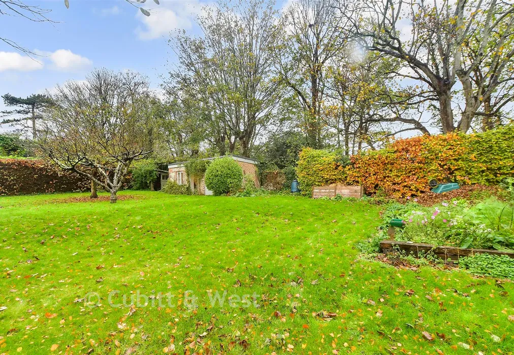 Rear Garden - The Street, Kingston, Lewes, East Sussex - Wards of Kent