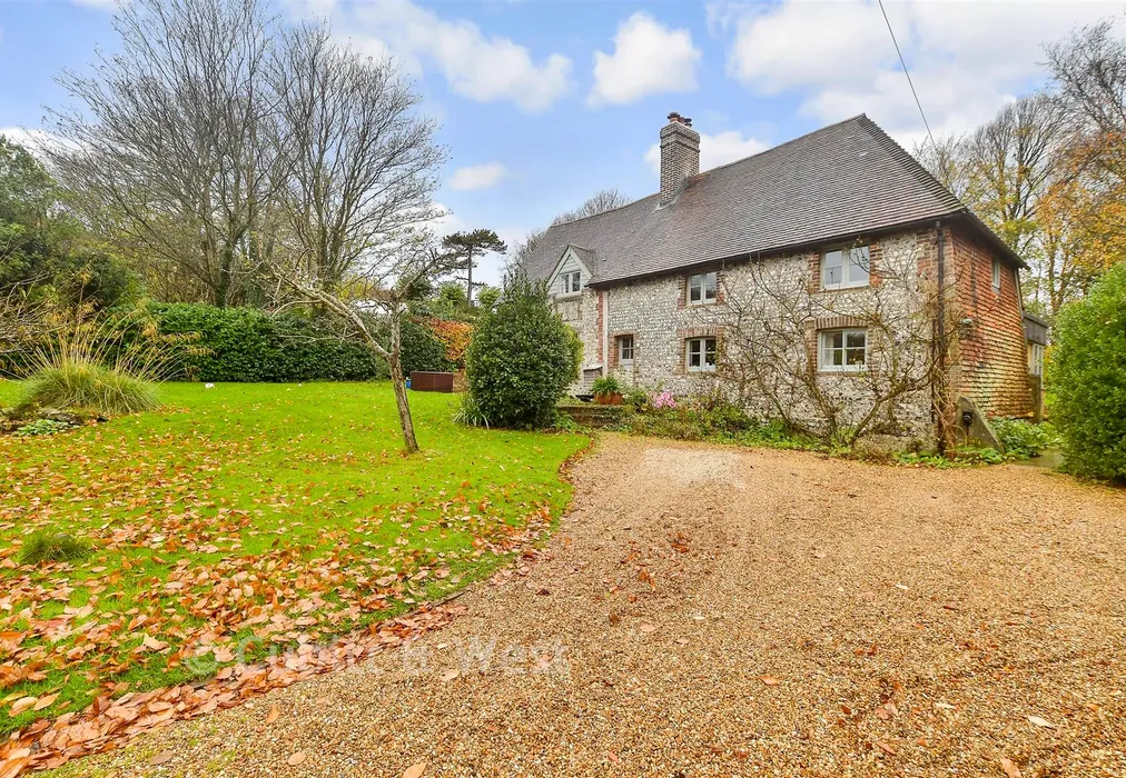 Front - The Street, Kingston, Lewes, East Sussex - Wards of Kent