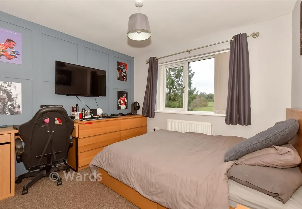 Bedroom 2 - Park View Close, Goodnestone, Canterbury, Kent - Wards of Kent