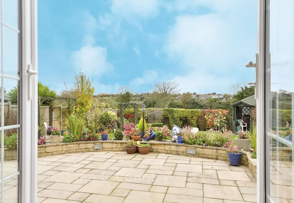 Internal Lifestyle - Lighthouse Road, St Margarets Bay, Dover, Kent - Wards of Kent