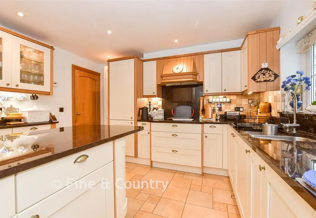 Kitchen - Lighthouse Road, St Margarets Bay, Dover, Kent - Wards of Kent