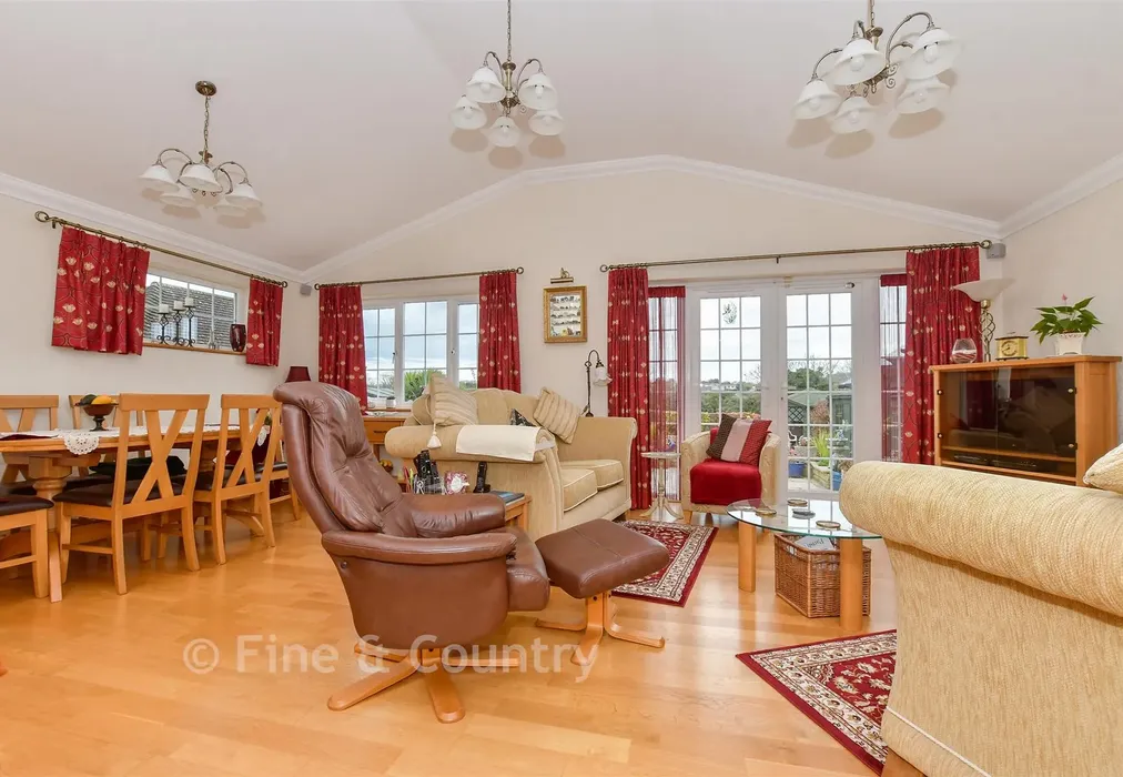 Lounge/Diner - Lighthouse Road, St Margarets Bay, Dover, Kent - Wards of Kent