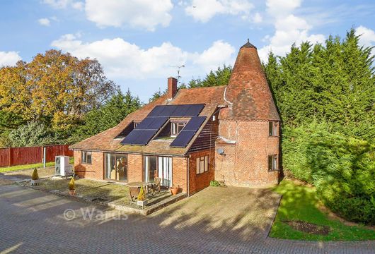 Cradducks Lane, Staplehurst, Tonbridge, Kent - Wards of Kent