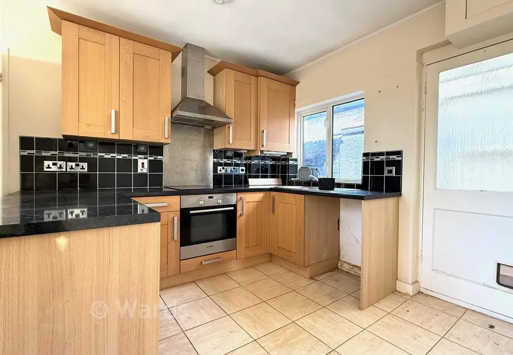 Kitchen - Stanley Road, Whitstable, Kent - Wards of Kent