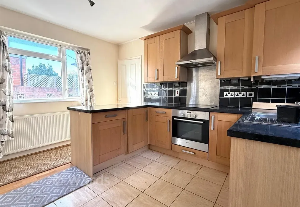 Kitchen - Stanley Road, Whitstable, Kent - Wards of Kent