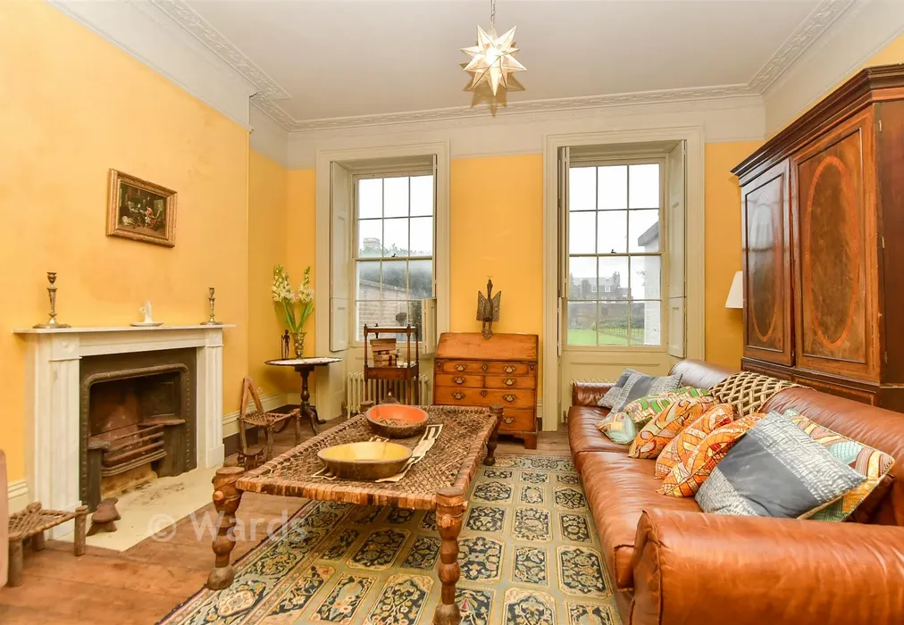 Family Room - Regency Close, Sheerness, Kent - Wards of Kent